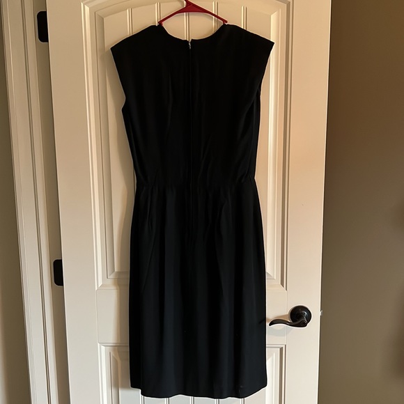 Vintage 1950’s Black Sheath Dress With Fabric Flowers Medium - Picture 5 of 6